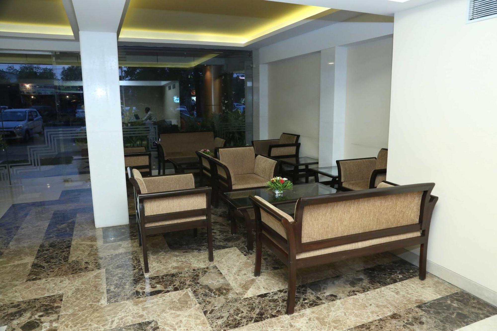 Palette Hotel Nisarga By Sunday Bhopal Exterior photo