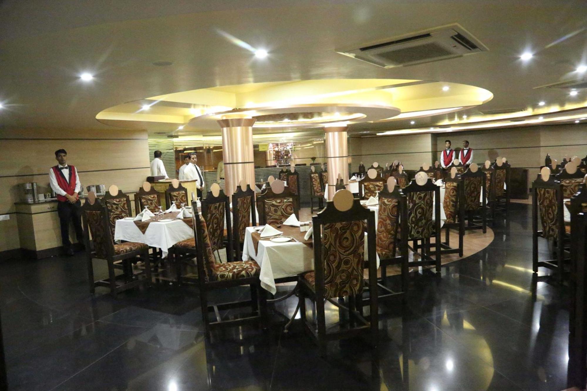 Palette Hotel Nisarga By Sunday Bhopal Exterior photo